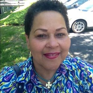 Meet your Posher, Deborah